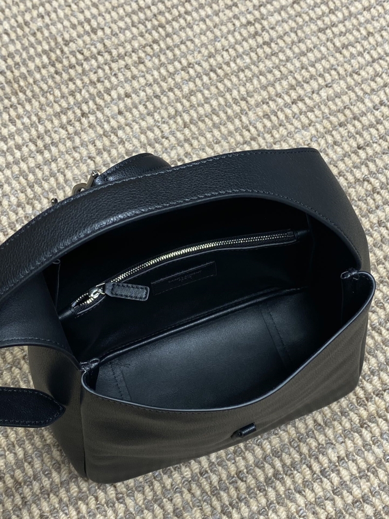 Y51 hobo bags